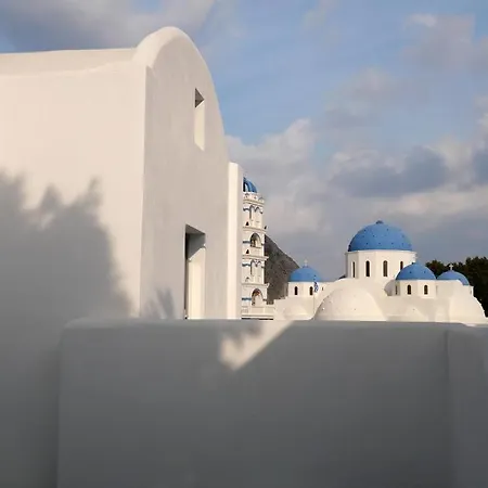 Santorini Blue Dome * Περίσσα